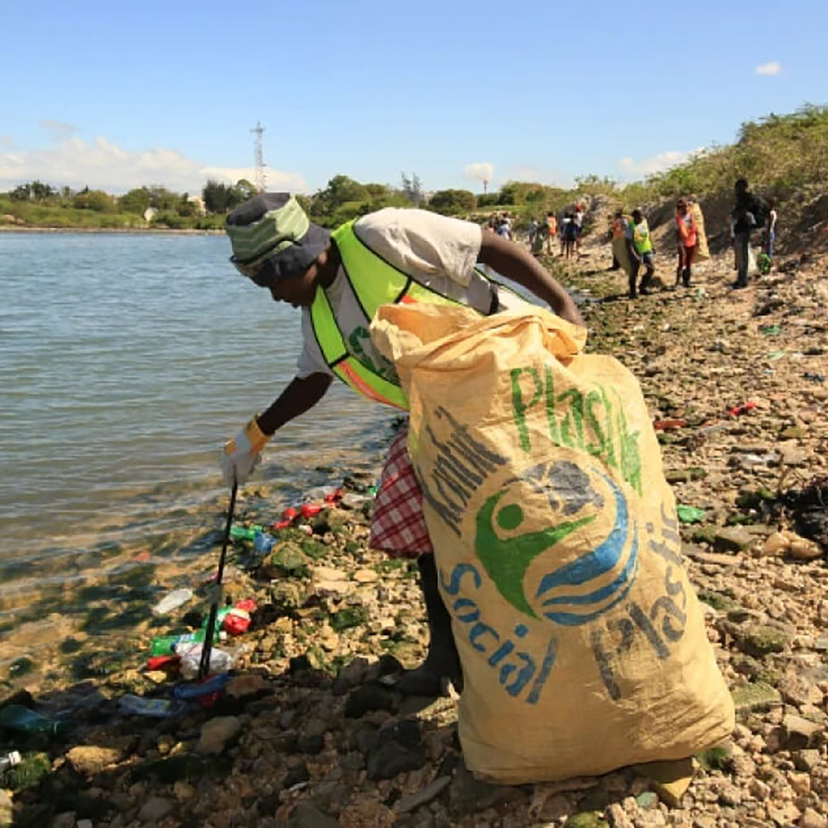 Rescue 20 bottles of ocean plastic per order