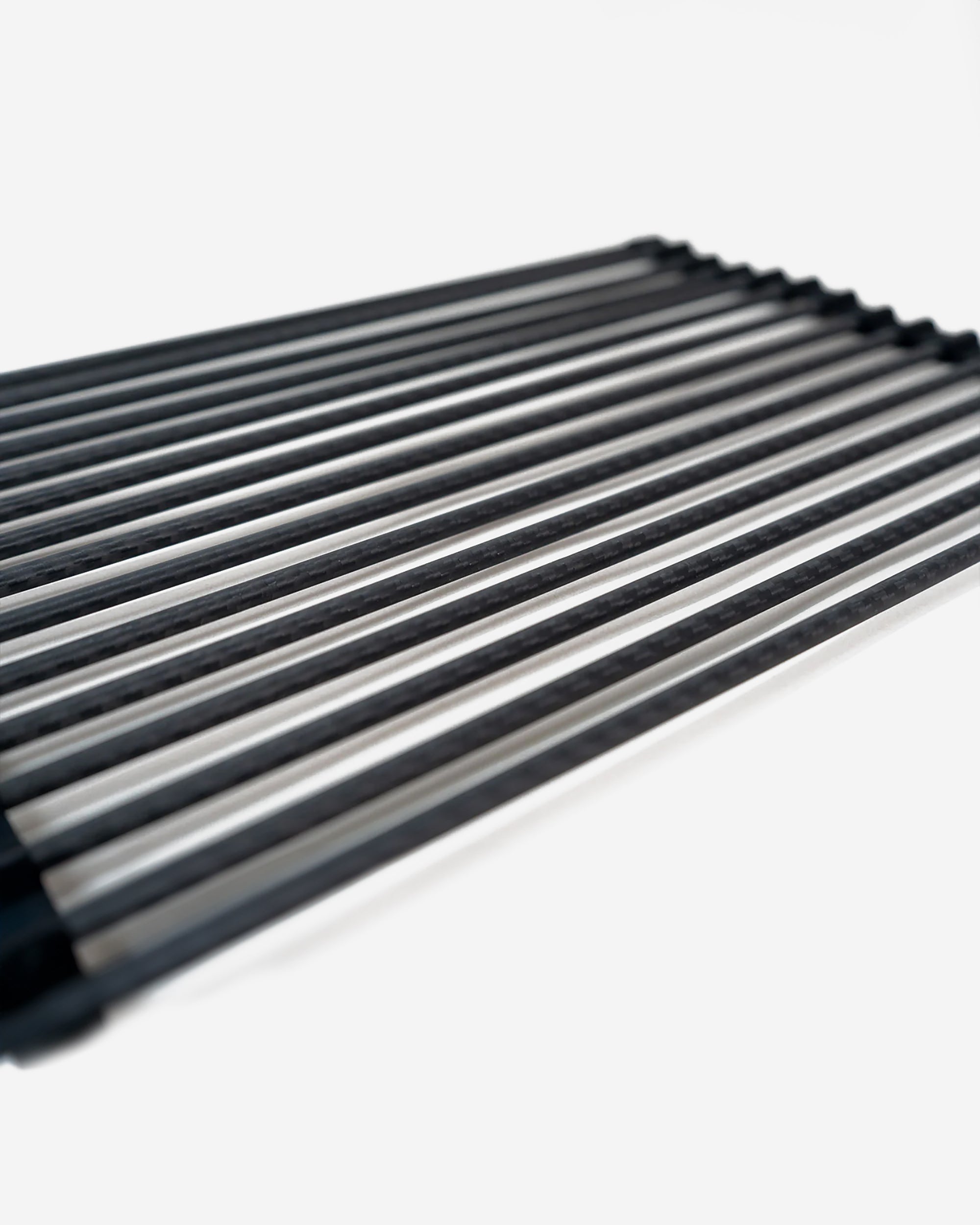 1U Carbon Fiber Roll-Up Drainer