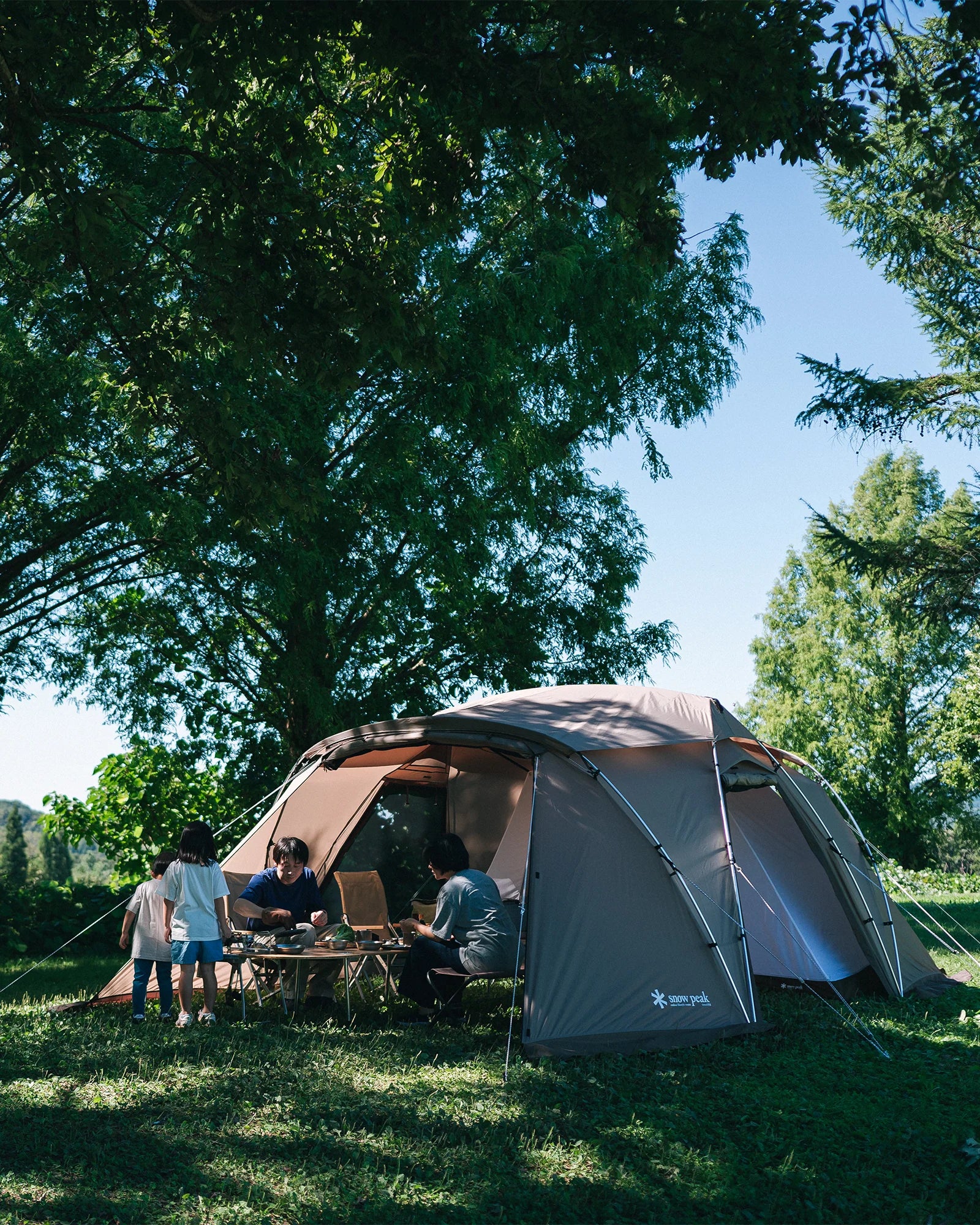 Snow Peak Land Nest Shelter
