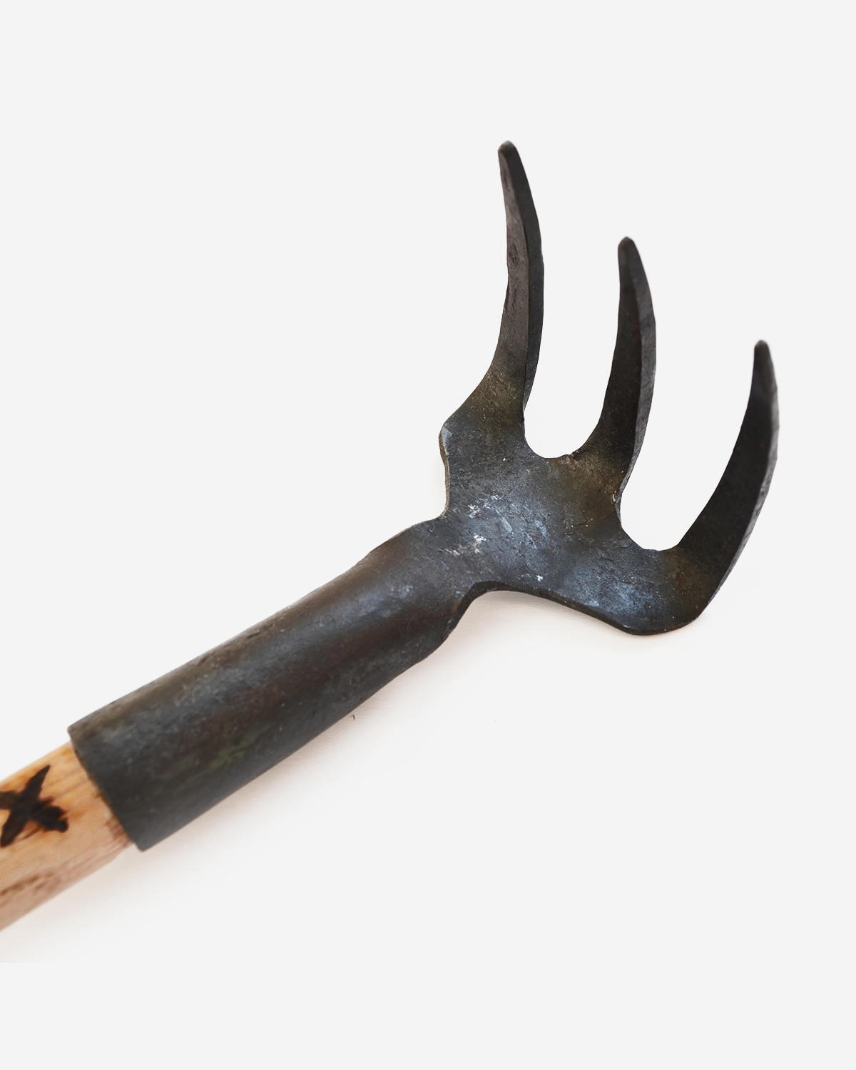 Mater Shin's Anvil #70 Hand Cultivator 3-Tine