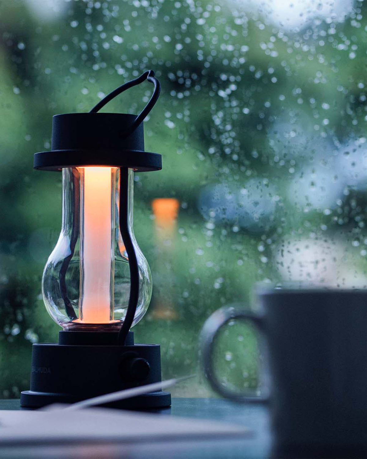 BALMUDA The Lantern Rechargeable Water-Resistant LED Lantern