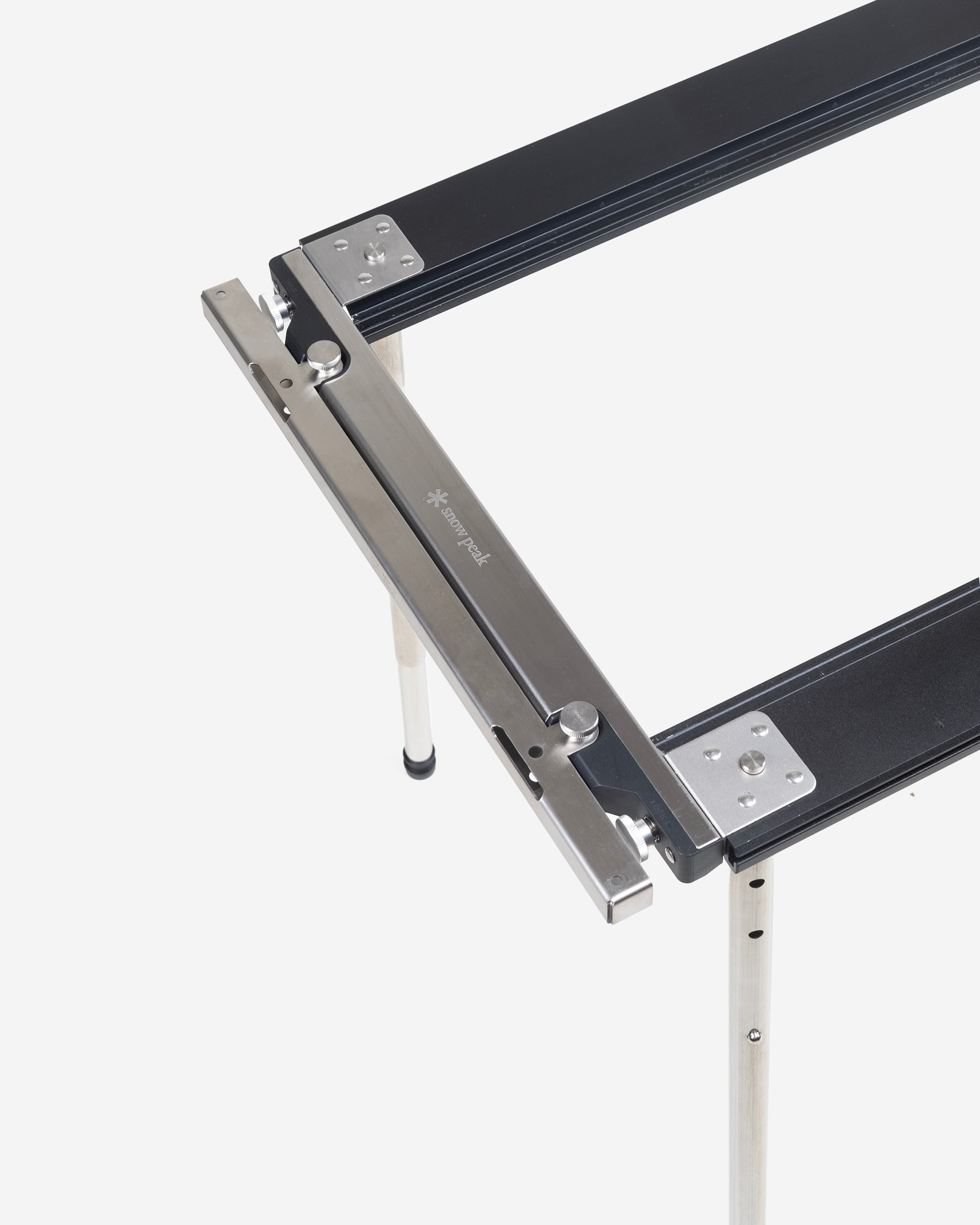 Extension Frame Rail for Collapsible IGT