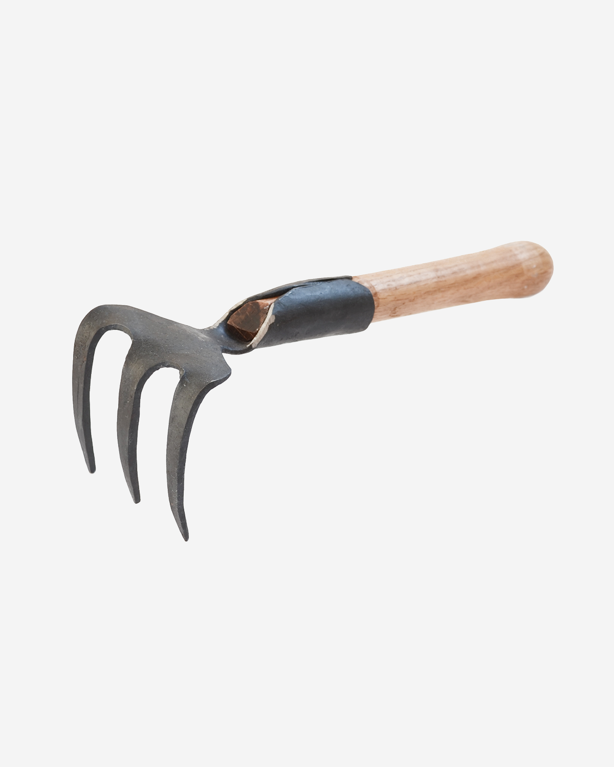 Mater Shin's Anvil #70 Hand Cultivator 3-Tine